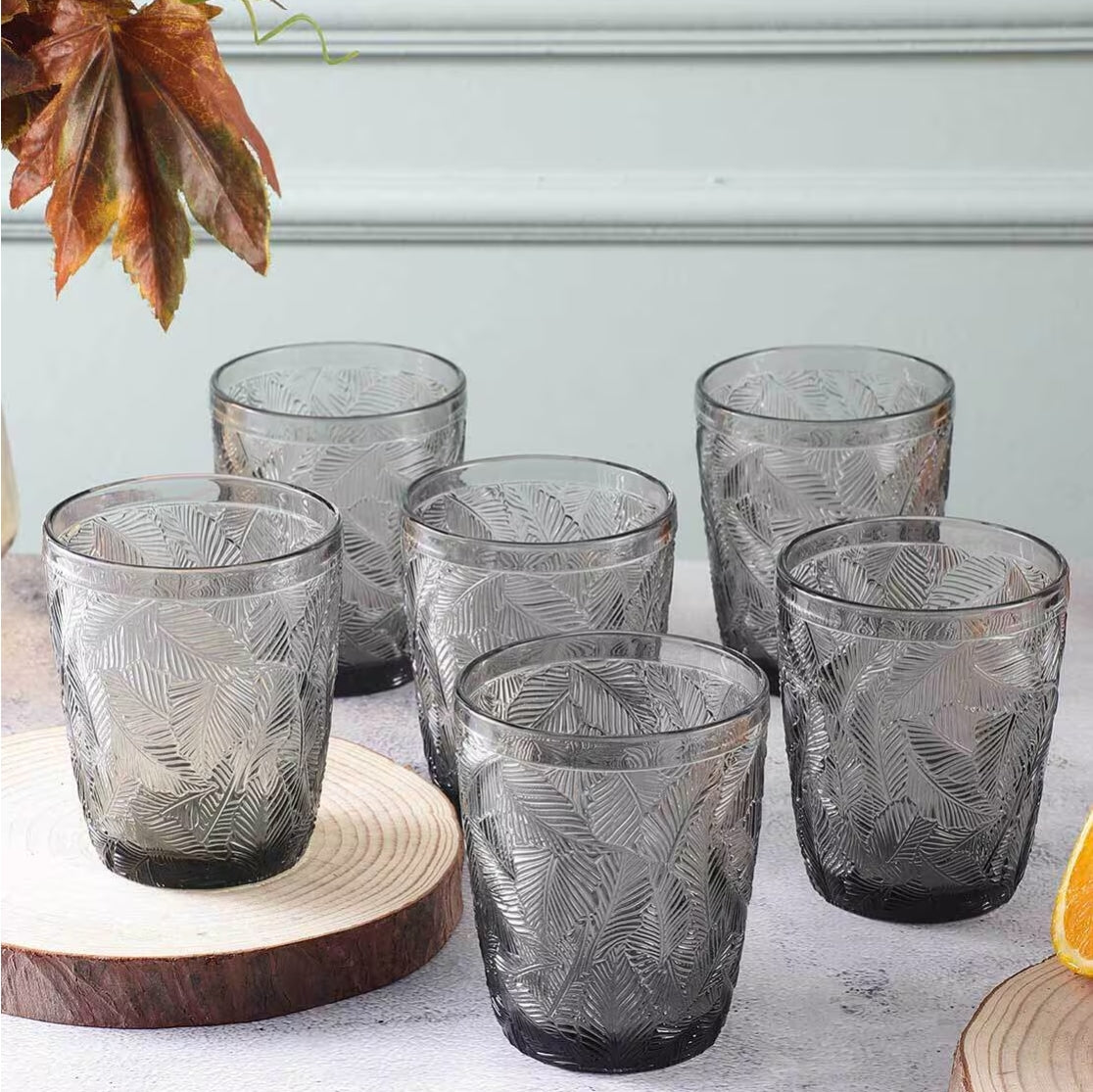 embossed-leaf-pattern-whiskey-and-beverage-glasses