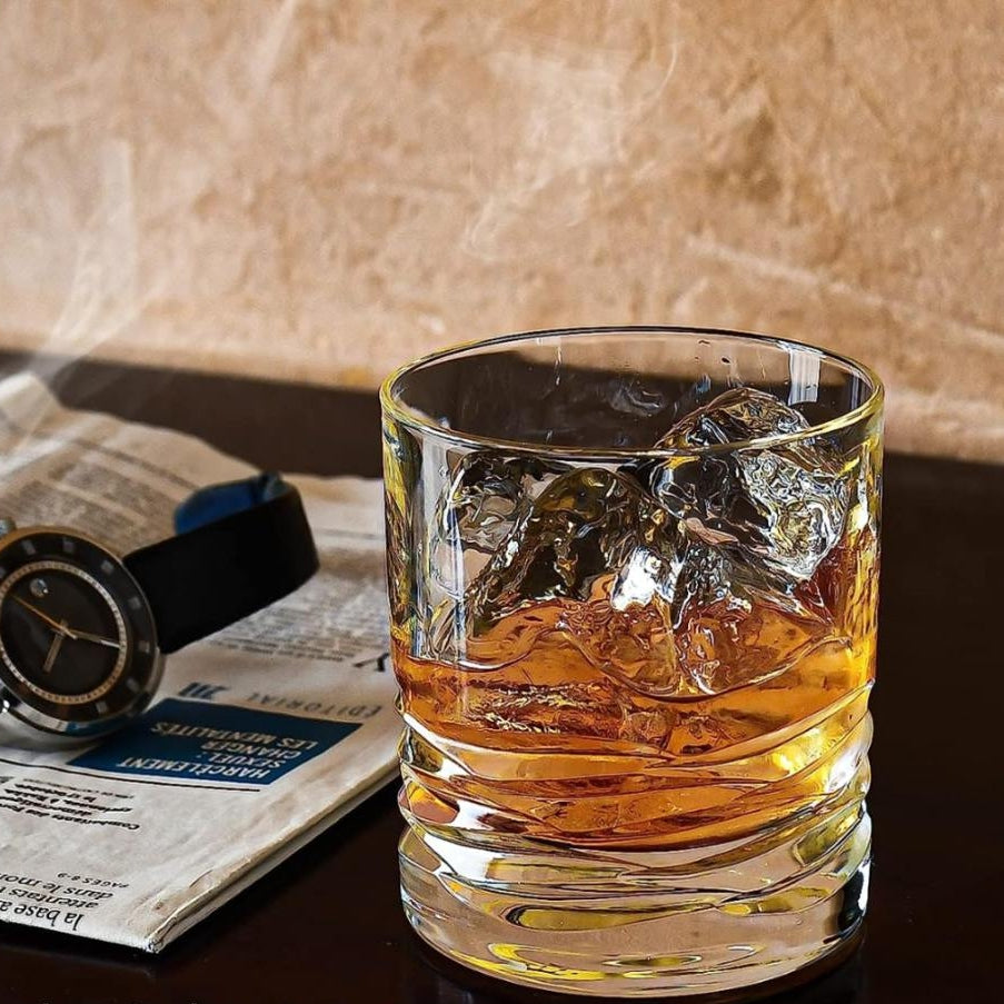 swirl-whiskey-glass-plaza-2